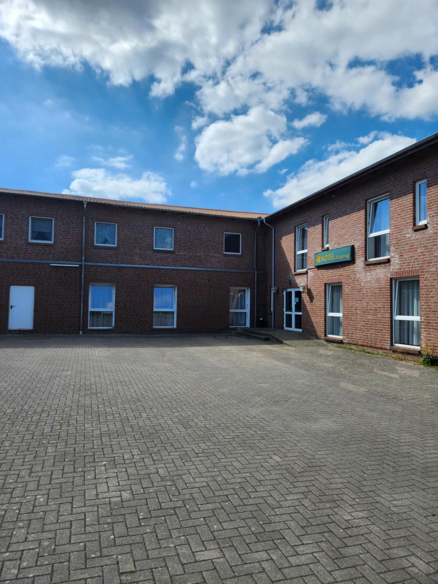 Hotel Hoyers In Pinneberg Prisdorf Esterno foto